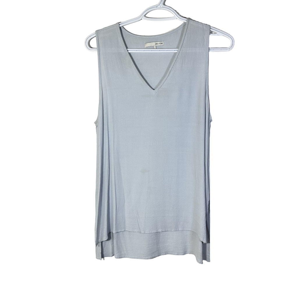 Oak & Fort Carolina Chic Blue Rayon Tank Top V Neck Sleeveless High Low Slit L